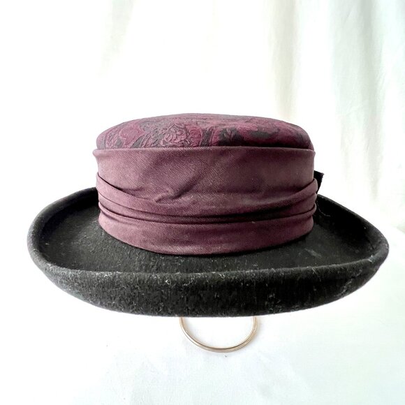 Whittall & Shon 100% Wool Hat, Black and Purple Paisley Pattern EC - Picture 9 of 14